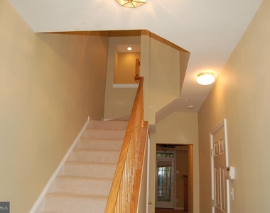 4081 Cressida Place - Photo Thumbnail 6