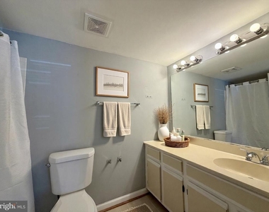 9563 Battery Heights Boulevard - Photo Thumbnail 23