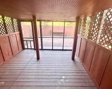 44102 Tippecanoe Terrace - Photo Thumbnail 18