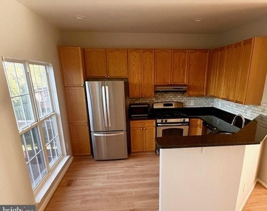 44102 Tippecanoe Terrace - Photo Thumbnail 10