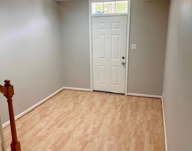 44102 Tippecanoe Terrace - Photo Thumbnail 13