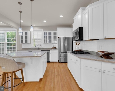42706 Chisholm - Photo Thumbnail 23