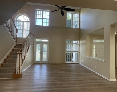 21825 Wingfoot Court - Photo Thumbnail 4