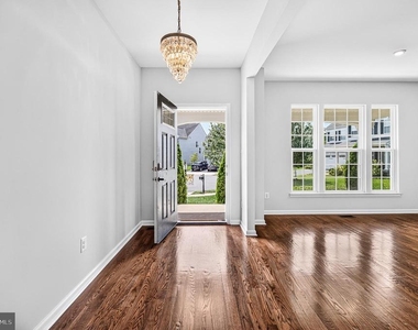 41860 Wind Dancer Court - Photo Thumbnail 11