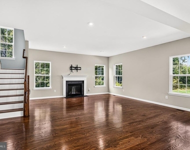 41860 Wind Dancer Court - Photo Thumbnail 18