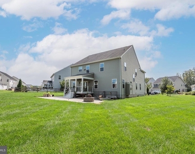 41860 Wind Dancer Court - Photo Thumbnail 5