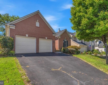 46855 Willowood Place - Photo Thumbnail 1