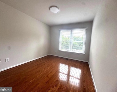 5316 Ridley Court - Photo Thumbnail 15