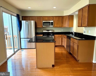 5316 Ridley Court - Photo Thumbnail 4