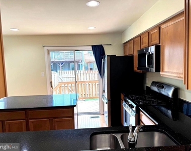 5316 Ridley Court - Photo Thumbnail 8