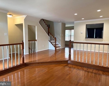 5316 Ridley Court - Photo Thumbnail 3