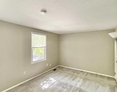 1602 Harvest Green Court - Photo Thumbnail 26