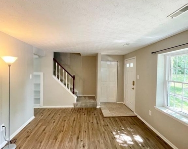 1602 Harvest Green Court - Photo Thumbnail 19
