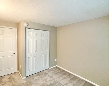 1602 Harvest Green Court - Photo Thumbnail 36