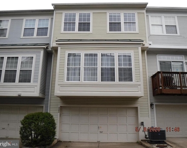 4063 Fountainside Lane - Photo Thumbnail 2