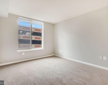 2726 Gallows Road - Photo Thumbnail 13