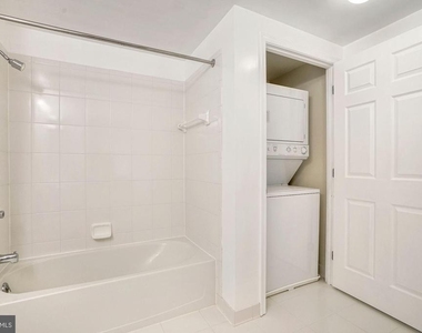 2726 Gallows Road - Photo Thumbnail 19
