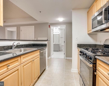 2726 Gallows Road - Photo Thumbnail 4
