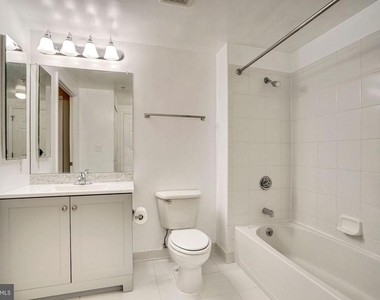 2726 Gallows Road - Photo Thumbnail 18
