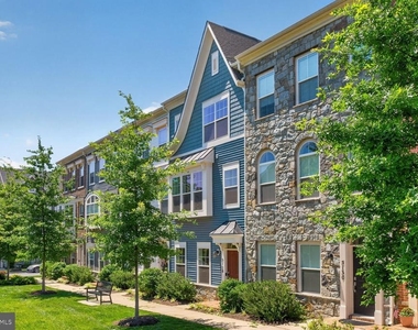 5128 Ridgeview Retreat Drive - Photo Thumbnail 1