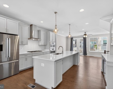 5128 Ridgeview Retreat Drive - Photo Thumbnail 11
