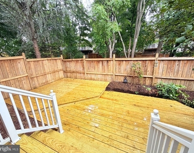 1274 Vintage Place - Photo Thumbnail 28