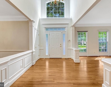 5257 Winter View Drive - Photo Thumbnail 5