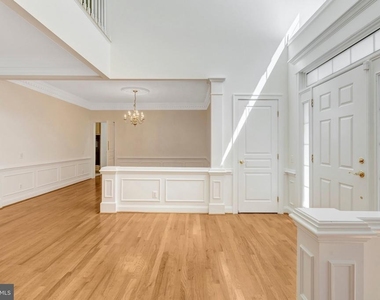 5257 Winter View Drive - Photo Thumbnail 11