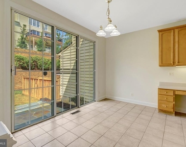 5257 Winter View Drive - Photo Thumbnail 25
