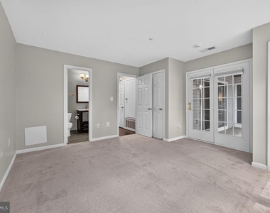 6107 Wigmore Lane - Photo Thumbnail 18