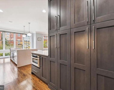 12079 Kinsley Place - Photo Thumbnail 7
