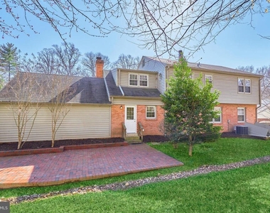 5806 Bent Twig Road - Photo Thumbnail 36
