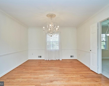 5806 Bent Twig Road - Photo Thumbnail 6