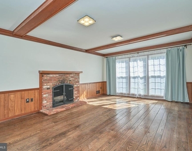5806 Bent Twig Road - Photo Thumbnail 13