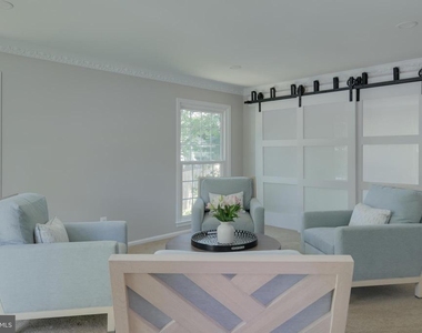 701 Ridge Drive - Photo Thumbnail 10
