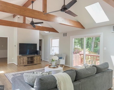 701 Ridge Drive - Photo Thumbnail 3
