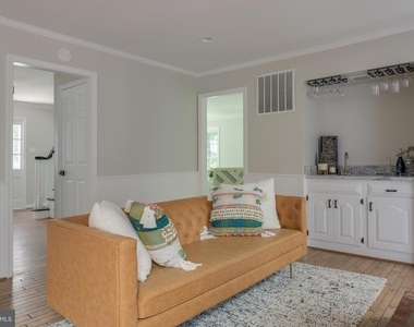 701 Ridge Drive - Photo Thumbnail 7