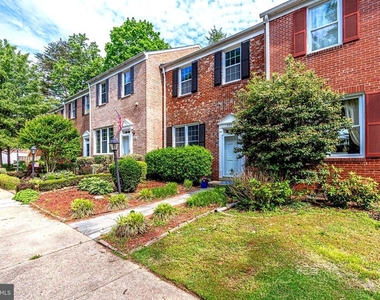 5408 Brixham Court - Photo Thumbnail 1