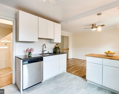 5408 Brixham Court - Photo Thumbnail 10