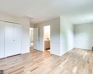 5408 Brixham Court - Photo Thumbnail 15