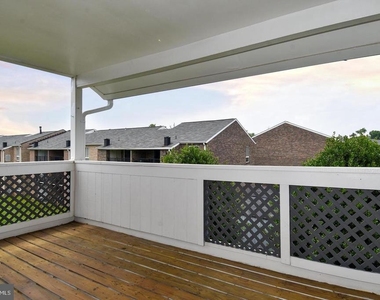4056 Grays Pointe Court - Photo Thumbnail 27