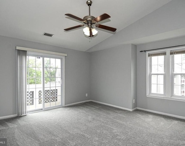 4056 Grays Pointe Court - Photo Thumbnail 19