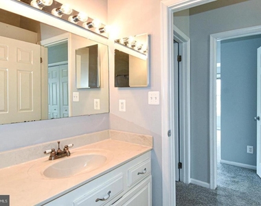 4056 Grays Pointe Court - Photo Thumbnail 26