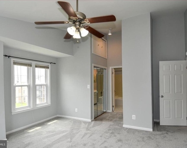 4056 Grays Pointe Court - Photo Thumbnail 23