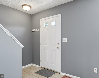 112 Chatham Square - Photo Thumbnail 4