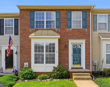 112 Chatham Square - Photo Thumbnail 1