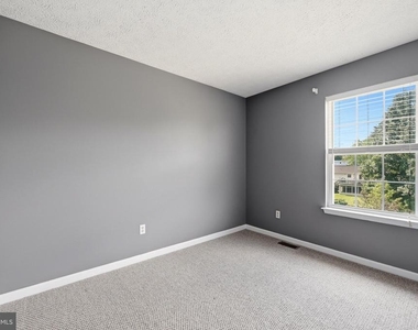 112 Chatham Square - Photo Thumbnail 16