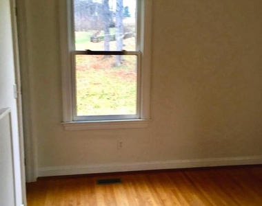 9078 Garage Apt Knoll Run Lane - Photo Thumbnail 10
