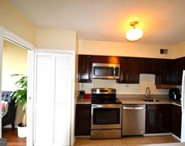 5500 Holmes Run Parkway - Photo Thumbnail 9