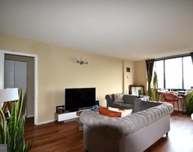 5500 Holmes Run Parkway - Photo Thumbnail 1
